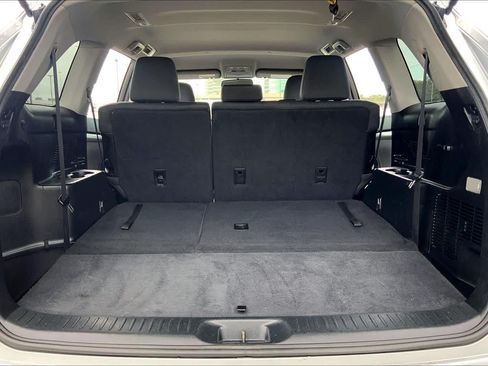 Used 2016 Toyota Highlander LE FWD image 34