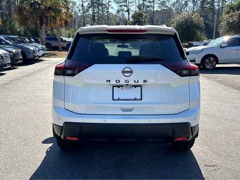 New 2026 Nissan Rogue SV image 32
