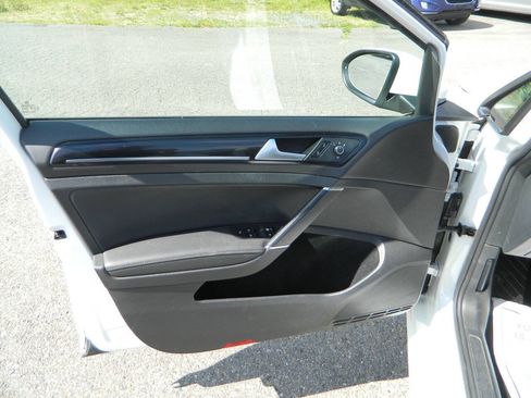 Used 2015 Volkswagen Golf TDI SEL FWD image 23