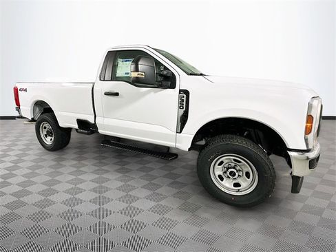 New 2026 Ford F350 XL w/ XL Chrome Package image 3