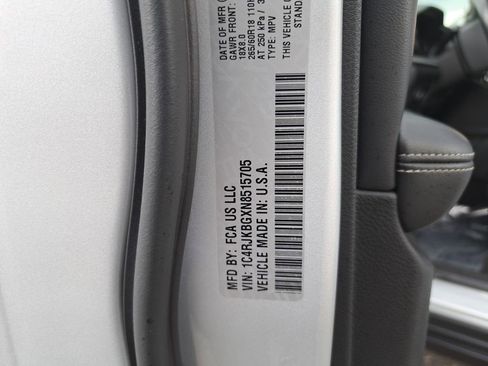 Certified 2022 Jeep Grand Cherokee L Limited AWD/4WD image 36