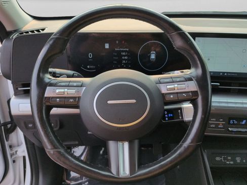 Used 2024 Hyundai Kona Limited FWD image 19