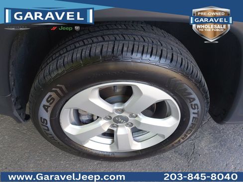 Used 2019 Jeep Compass Latitude w/ Popular Equipment Group AWD/4WD image 23