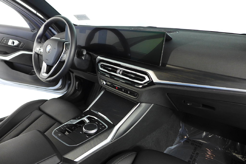 Used 2024 BMW 330i Sedan w/ Convenience Package RWD image 13