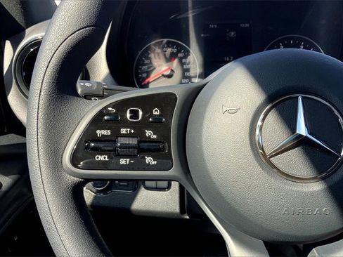 Used 2024 Mercedes-Benz Sprinter 2500 image 17
