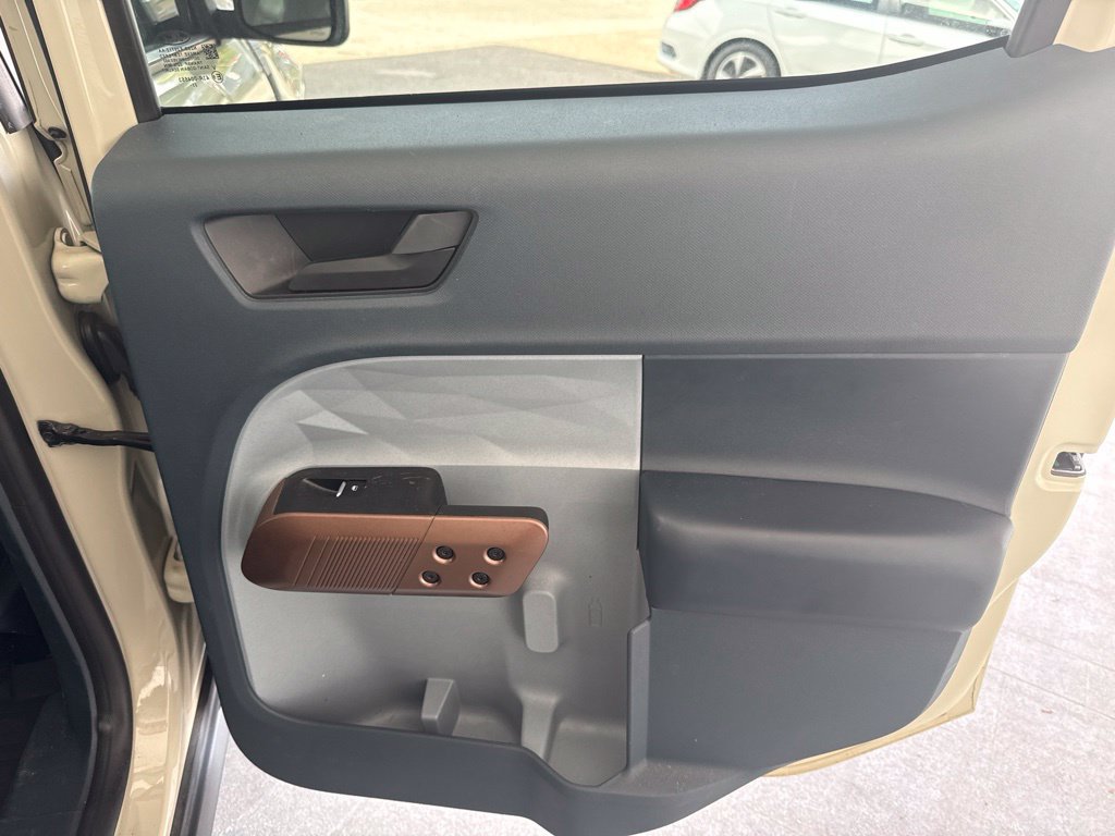 Used 2024 Ford Maverick Lariat FWD image 44