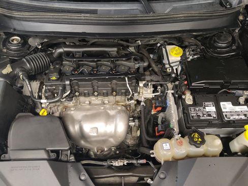 Used 2019 Jeep Cherokee Latitude Plus FWD image 30