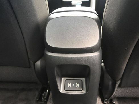 Certified 2025 Hyundai Elantra Sport FWD image 17