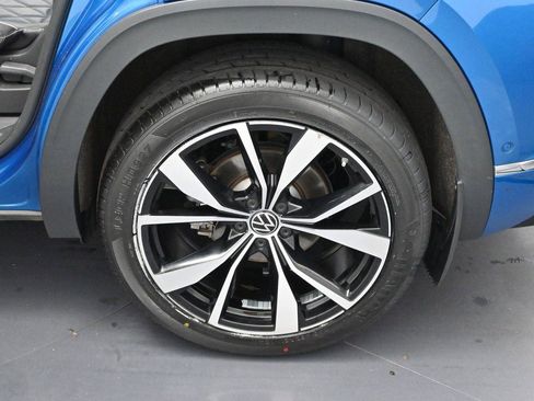 Used 2024 Volkswagen Atlas Cross Sport SEL Premium R-Line AWD/4WD image 32