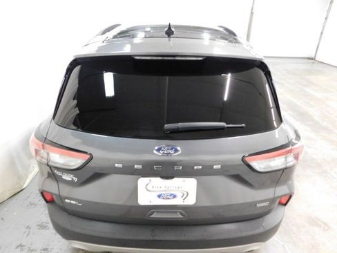 Used 2022 Ford Escape SEL w/ Technology Package image 4