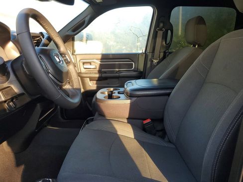 Used 2025 RAM 2500 Big Horn AWD/4WD image 19