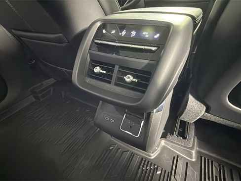 Used 2024 Cadillac Lyriq Luxury w/ LPO, Floor Liner Package image 31