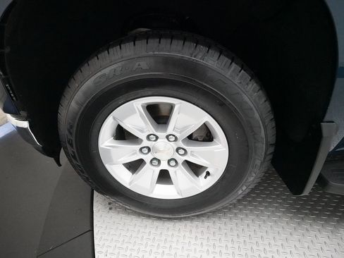 Used 2019 Chevrolet Silverado 1500 LT w/ Convenience Package image 26