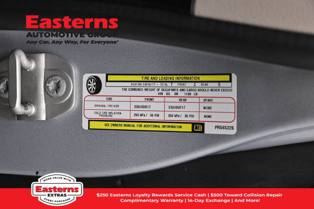 Used 2023 Chrysler Pacifica Limited FWD image 37