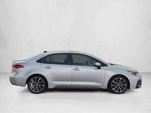 Used 2021 Toyota Corolla SE w/ SE Premium Package FWD image 4
