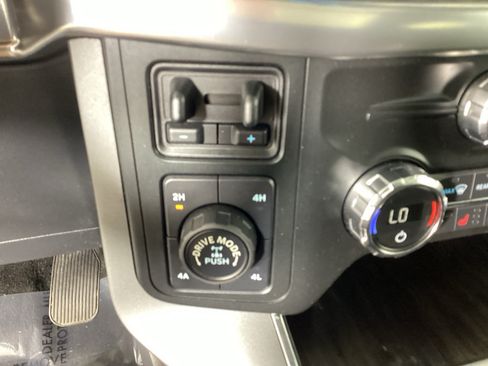 Used 2021 Ford F150 Lariat w/ Equipment Group 502A High AWD/4WD image 27