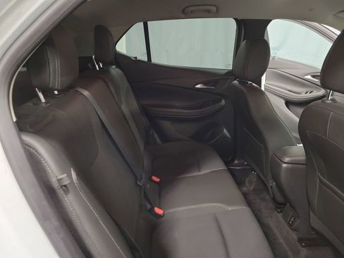 Used 2024 Buick Encore GX Preferred FWD image 21