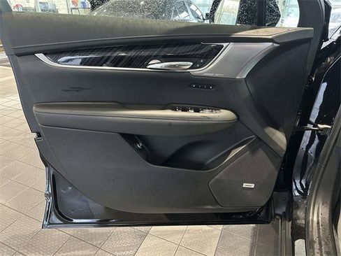 Certified 2024 Cadillac XT6 Premium Luxury w/ LPO, Floor Liner Package image 16