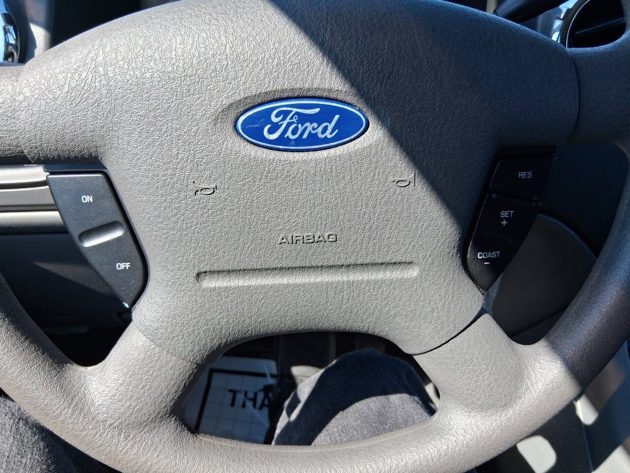 Used 2006 Ford Expedition XLT RWD image 30