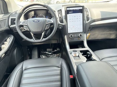 New 2024 Ford Edge SEL w/ Convenience Package image 5