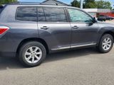 Used 2013 Toyota Highlander Plus image 5