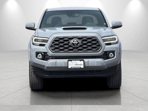 Used 2020 Toyota Tacoma TRD Sport w/ TRD Premium Sport Package image 10