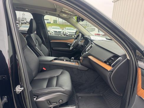 Certified 2023 Volvo XC90 T8 Plus w/ Protection Package Premier image 28