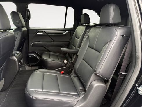Used 2024 GMC Acadia Elevation FWD image 13