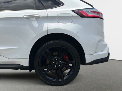 Used 2022 Ford Edge ST w/ Equipment Group 401A AWD/4WD image 13