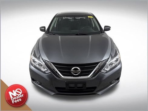 Used 2016 Nissan Altima 2.5 SV w/ Convenience Package image 9