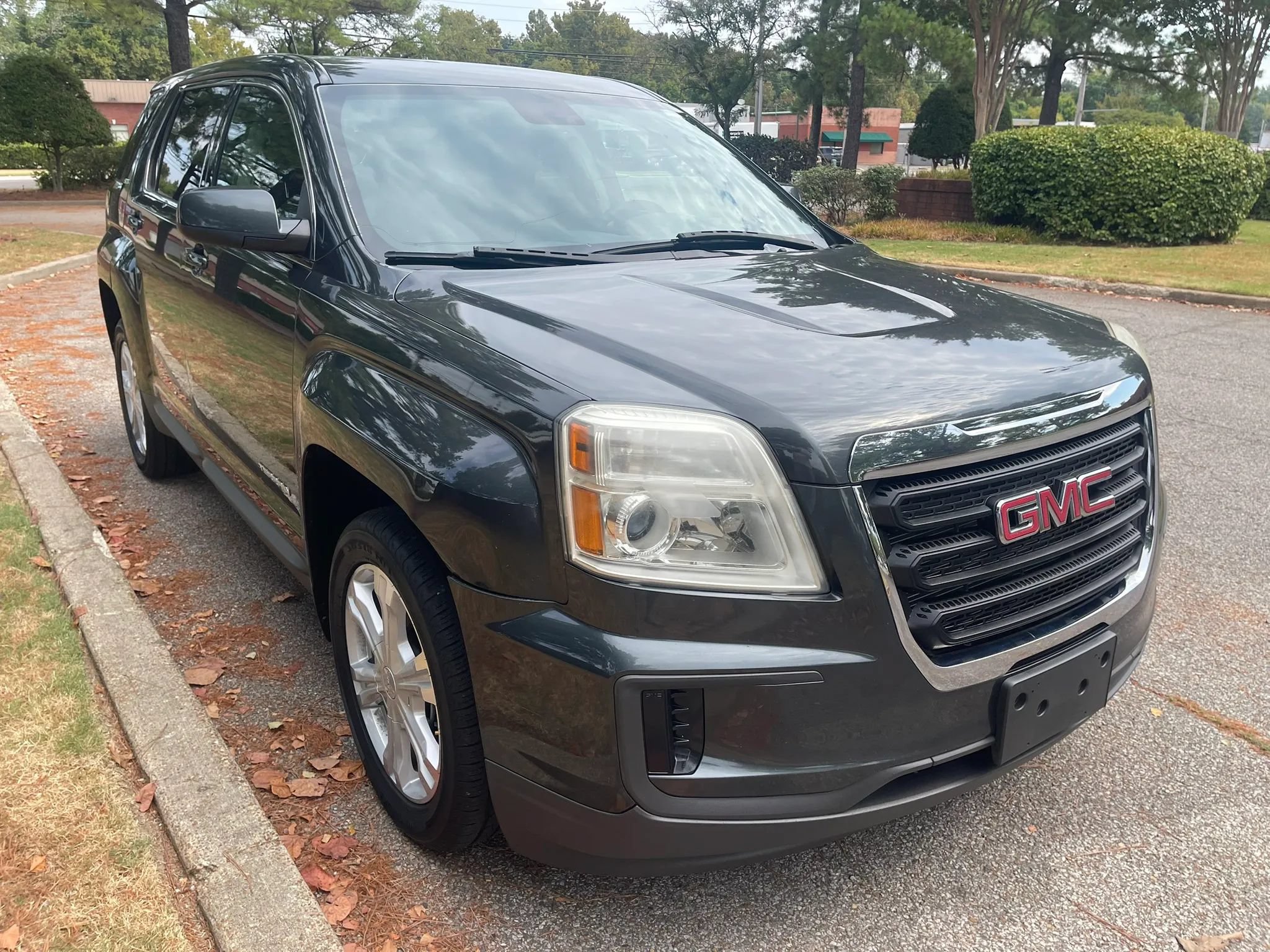 Used 2017 GMC Terrain SLE FWD image 7