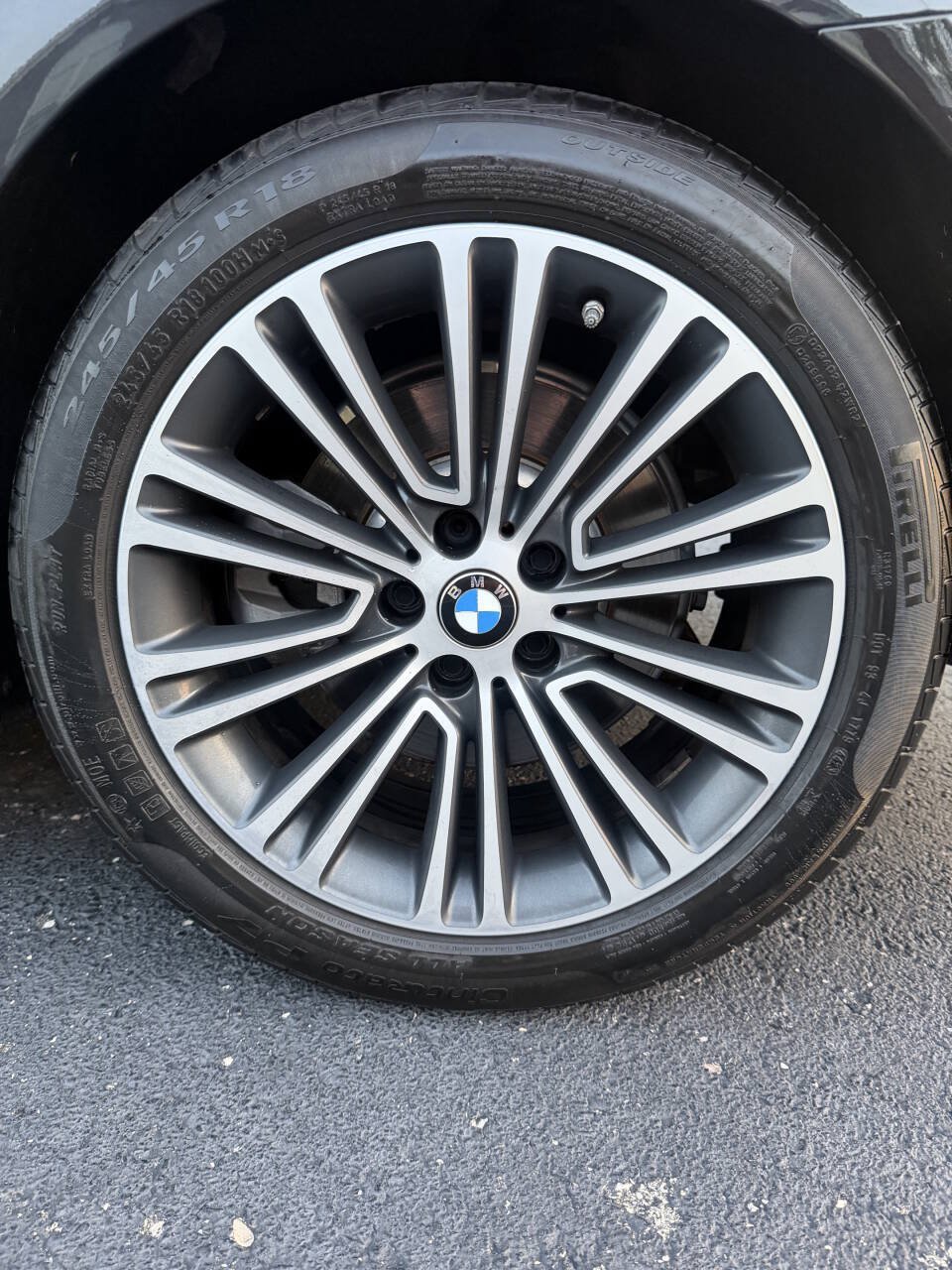 Used 2020 BMW 530i w/ Convenience Package RWD image 16