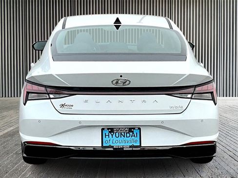 Used 2021 Hyundai Elantra Limited image 4