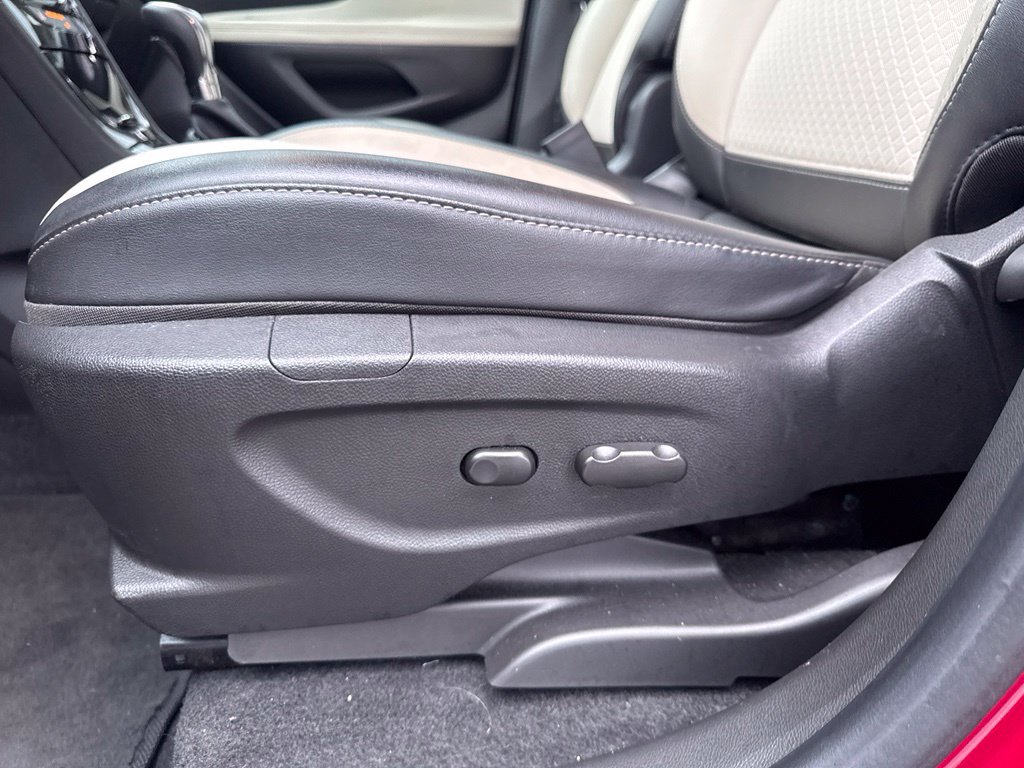 Used 2019 Buick Encore Preferred w/ Safety Package FWD image 15