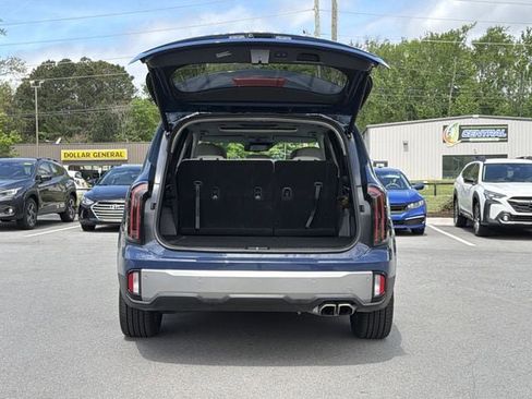 Used 2024 Kia Telluride EX image 12