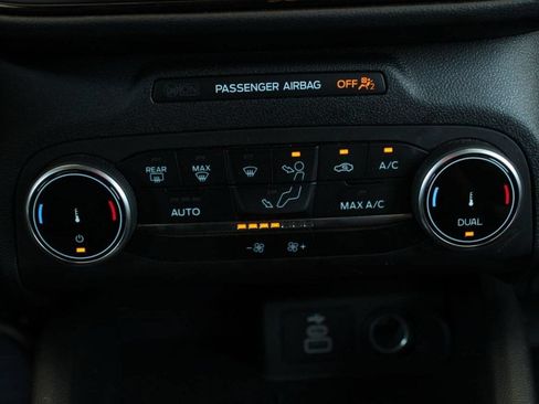 Used 2025 Ford Escape ST-Line FWD image 35