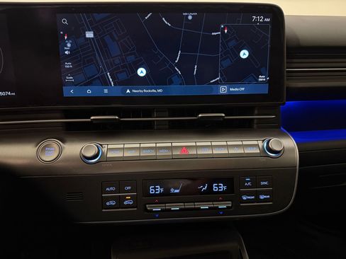 Used 2025 Hyundai Kona Limited AWD/4WD image 25