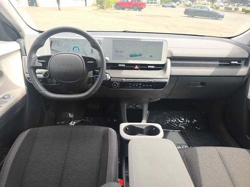 Used 2024 Hyundai Ioniq 5 SEL RWD image 18