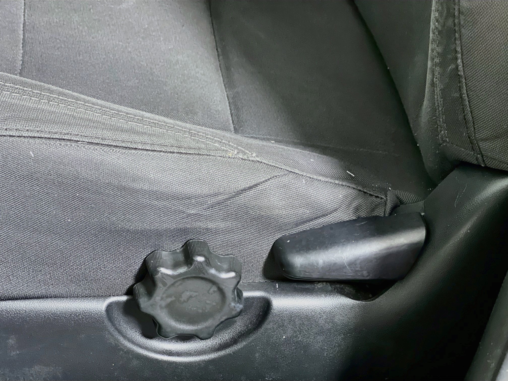 Used 2019 Toyota Tacoma TRD Sport AWD/4WD image 15