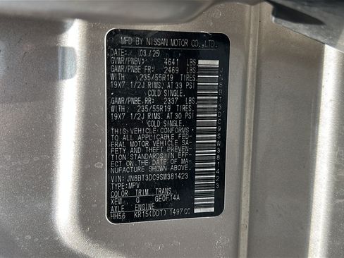 Used 2025 Nissan Rogue Platinum FWD image 33