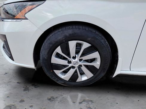 Used 2023 Nissan Altima 2.5 S image 9