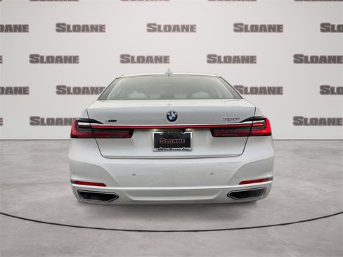 Used 2020 BMW 750i xDrive w/ Executive Package image 4