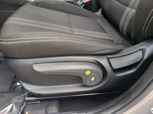 Certified 2023 Hyundai Venue SEL FWD image 13