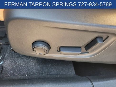 Used 2021 Volvo XC40 T5 Inscription image 5