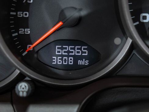 Used 2006 Porsche 911 Cabriolet image 16