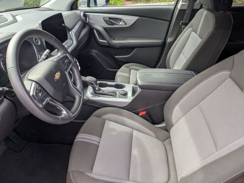 Used 2025 Chevrolet Blazer LT AWD/4WD image 25
