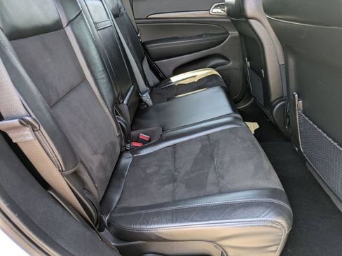 Used 2021 Jeep Grand Cherokee Altitude AWD/4WD image 29