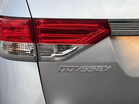 Used 2016 Honda Odyssey SE image 35