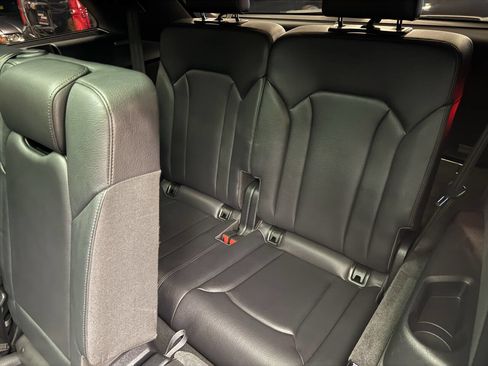 Used 2018 Audi Q7 3.0T Prestige w/ Prestige Package image 21