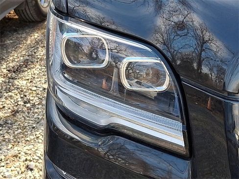 Used 2023 Lincoln Navigator Reserve image 7